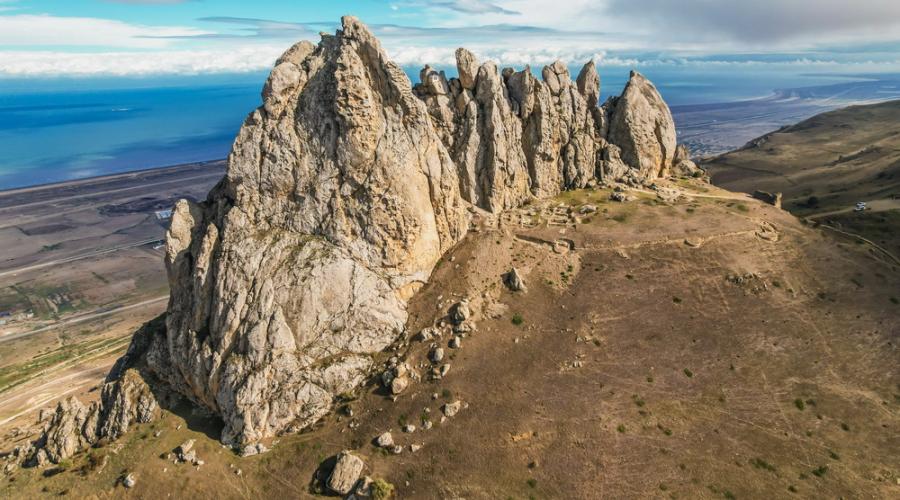 Скалолазание в Азербайджане, гора Бешбармаг
